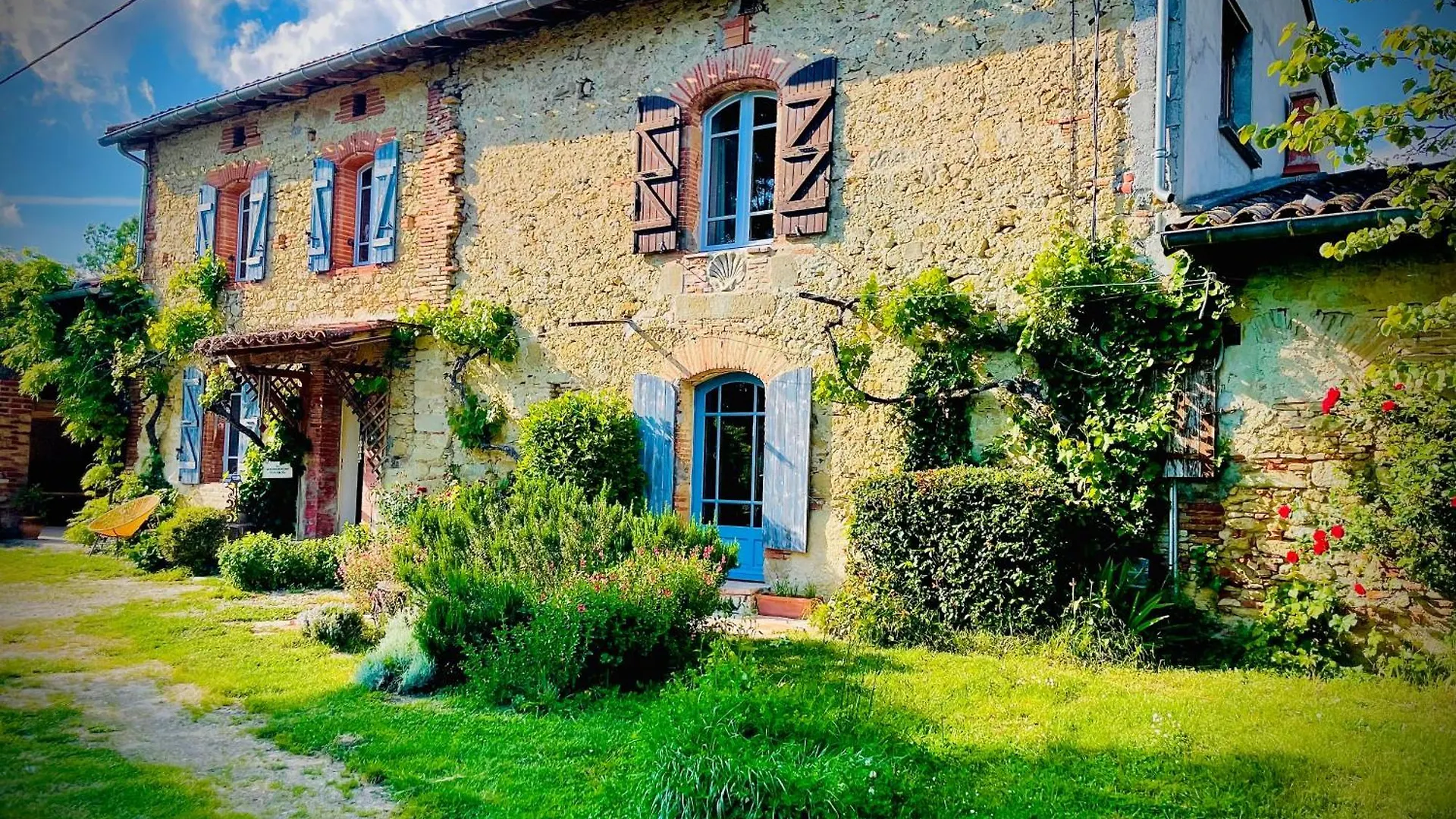 La Main Du Coeur Chambre D'Hotes De Charme A La Campagne Loubens-Lauragais Bed & Breakfast